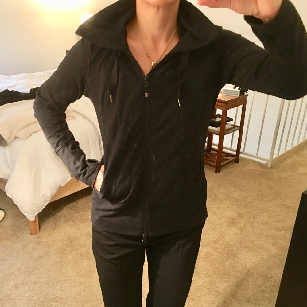 Lululemon high collar jacket with hood